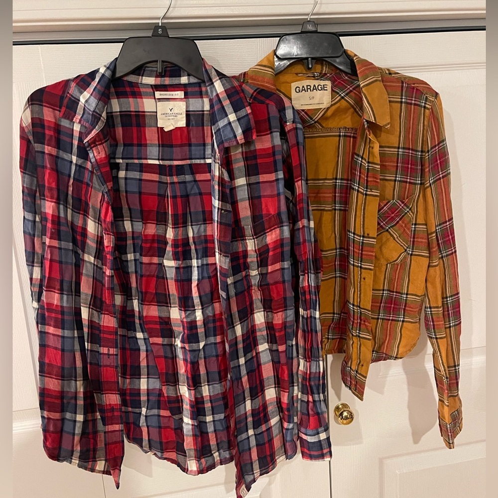 Two women’s flannels 🍂